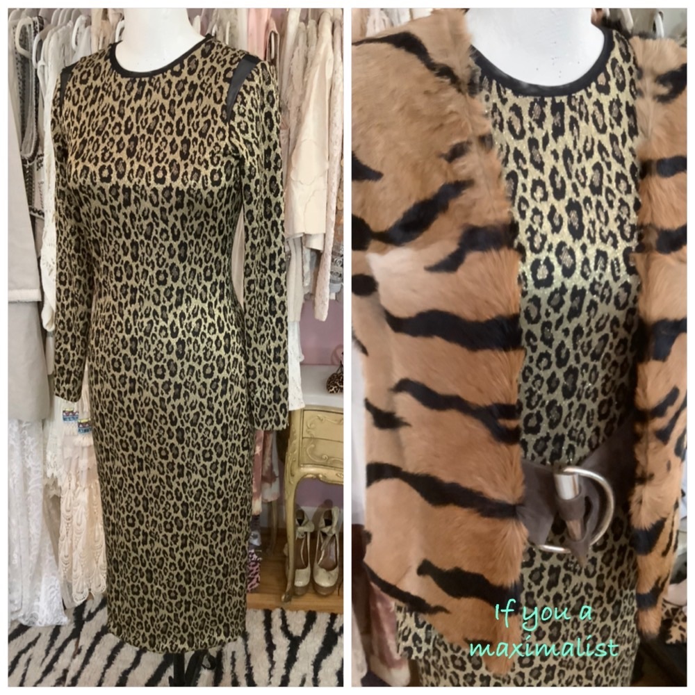 Body con animal print dress
